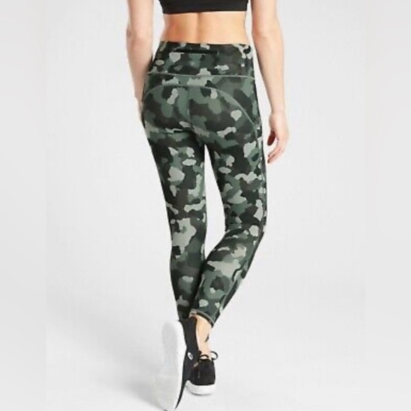Athleta Lightning Camo 7/8 Tight in SuperSonic in Mountain Olive - Picture 4 of 12